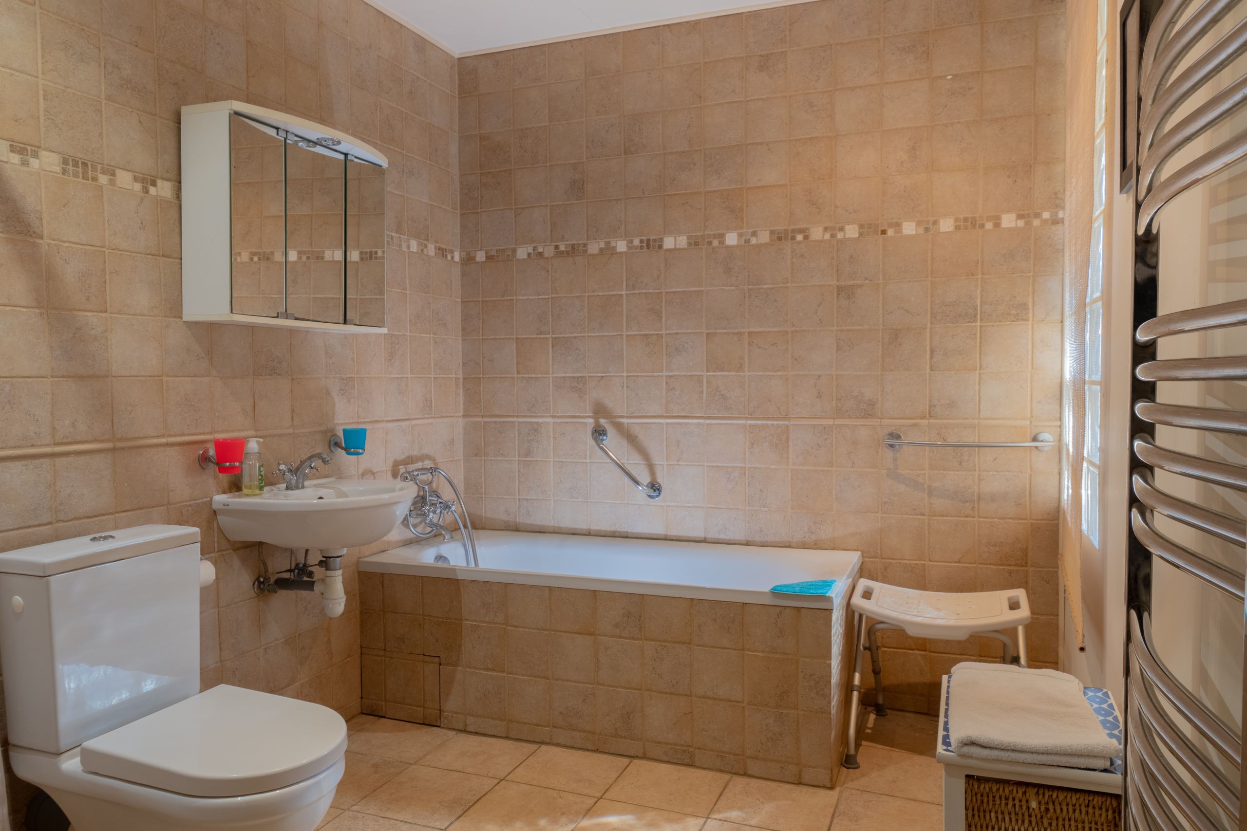 SON02538-HDR